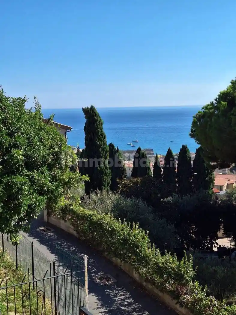 Appartamento in vendita a Pietra Ligure