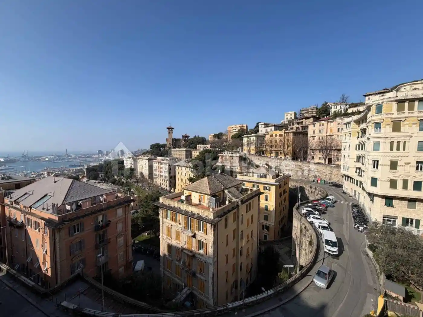 Appartamento in vendita a Genova