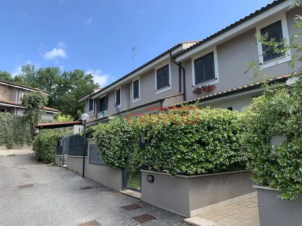 Appartamento in vendita a Manziana