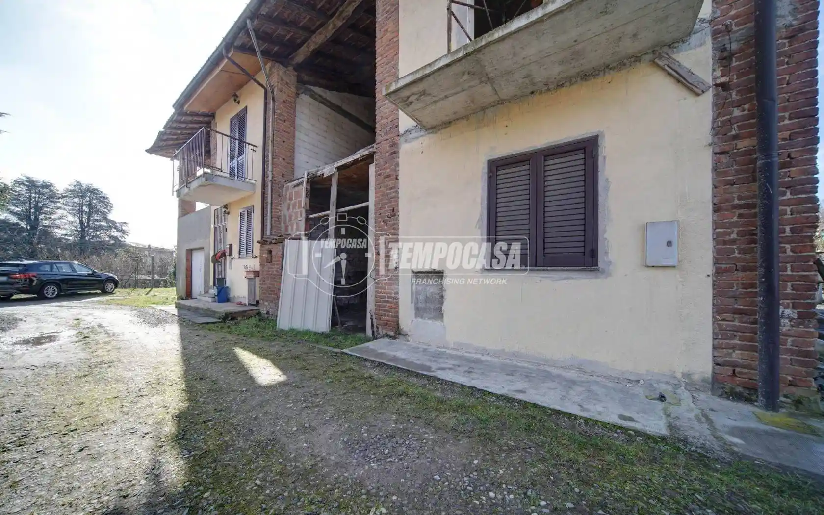 Rustico - Casale in vendita a Biandronno