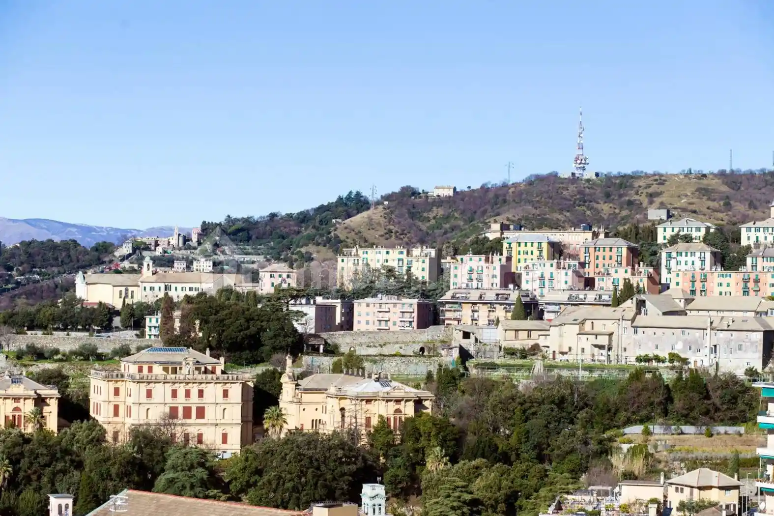 Appartamento in vendita a Genova