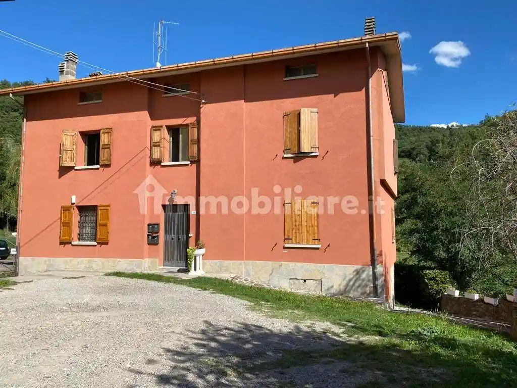 Appartamento in vendita a San Benedetto Val di Sambro