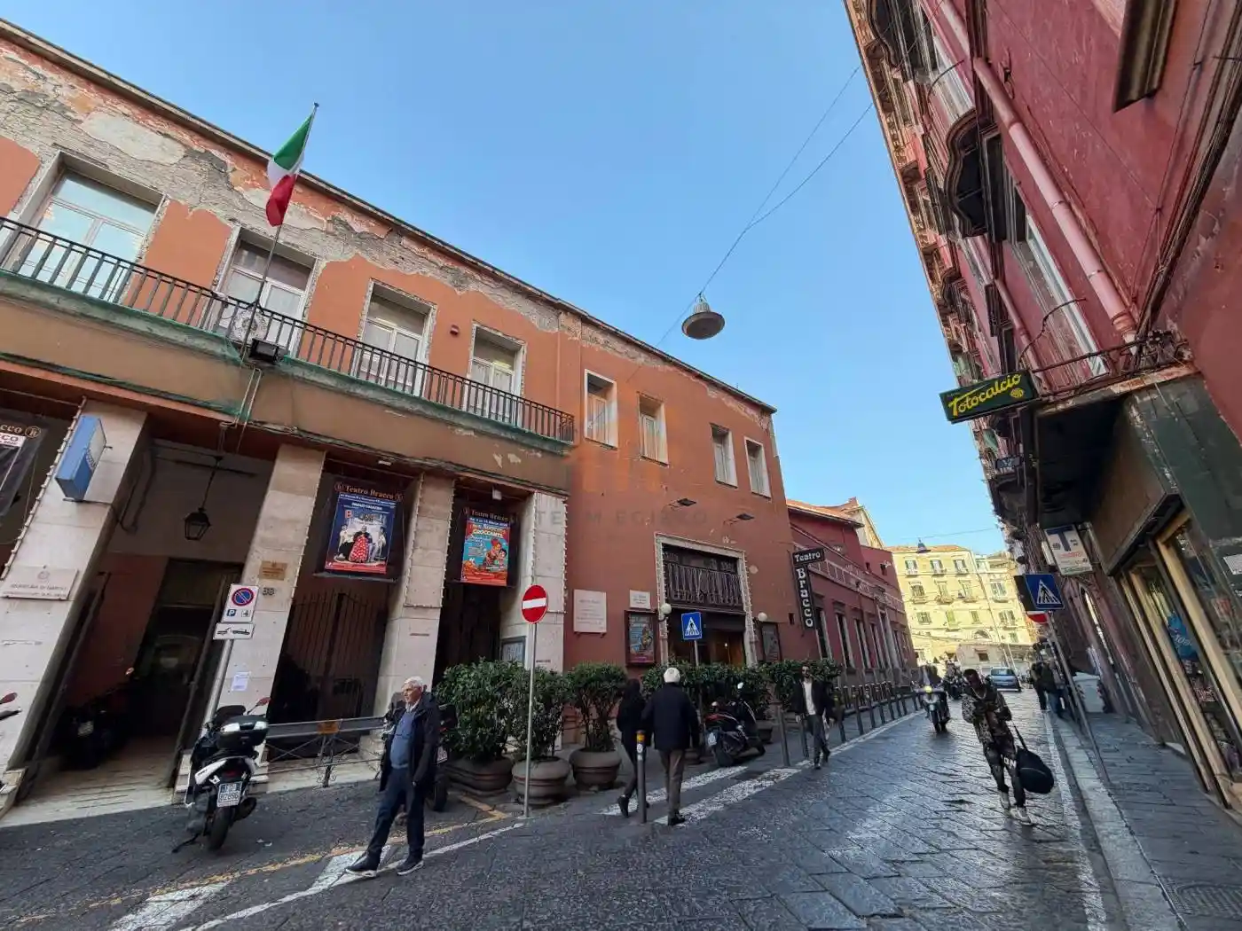 Appartamento in vendita a Napoli