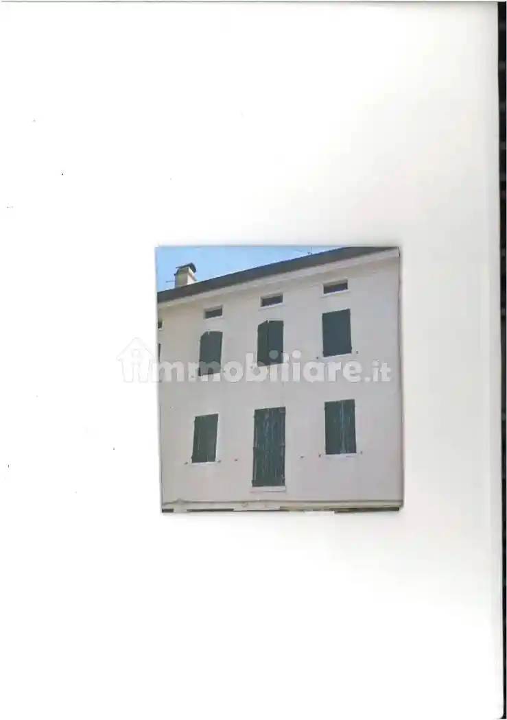 Palazzo - Edificio in vendita a Carpi