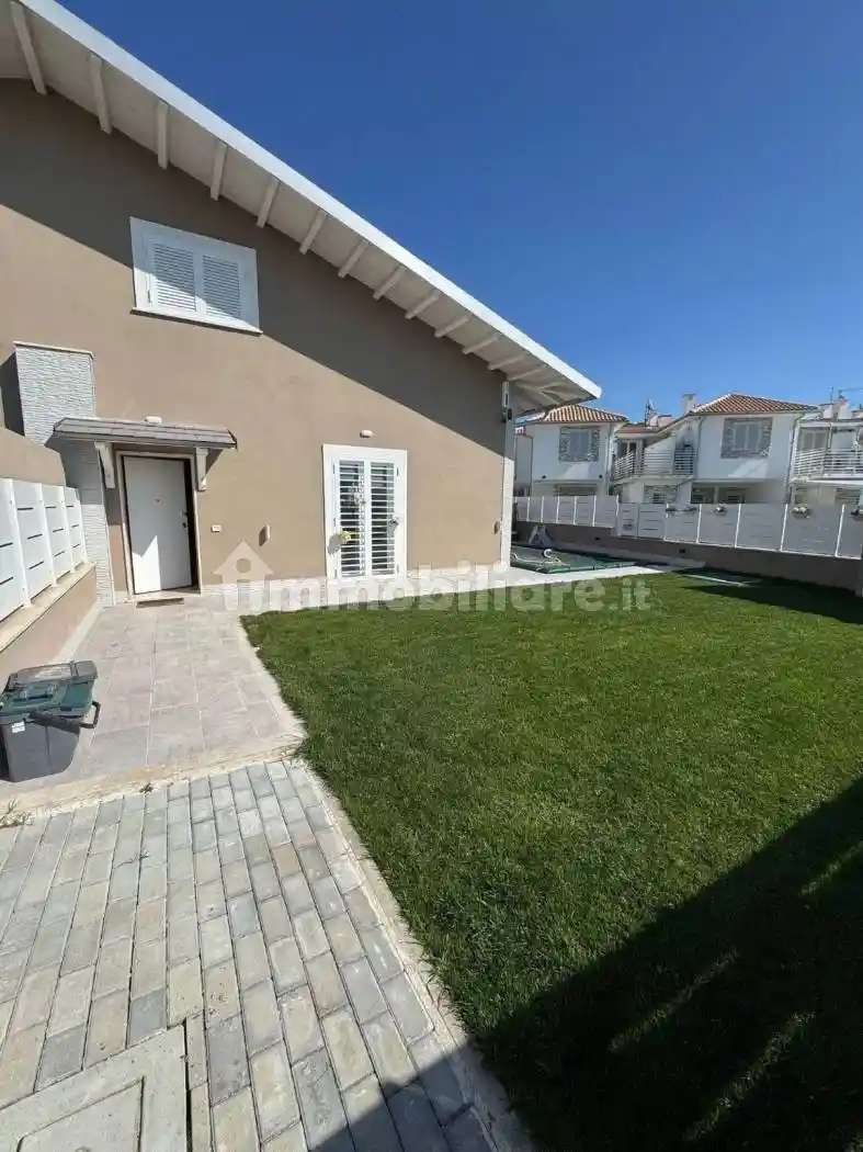 Villa in vendita a Guidonia Montecelio