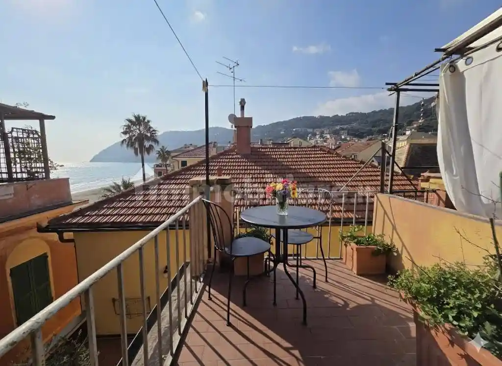 Appartamento in affitto a Laigueglia