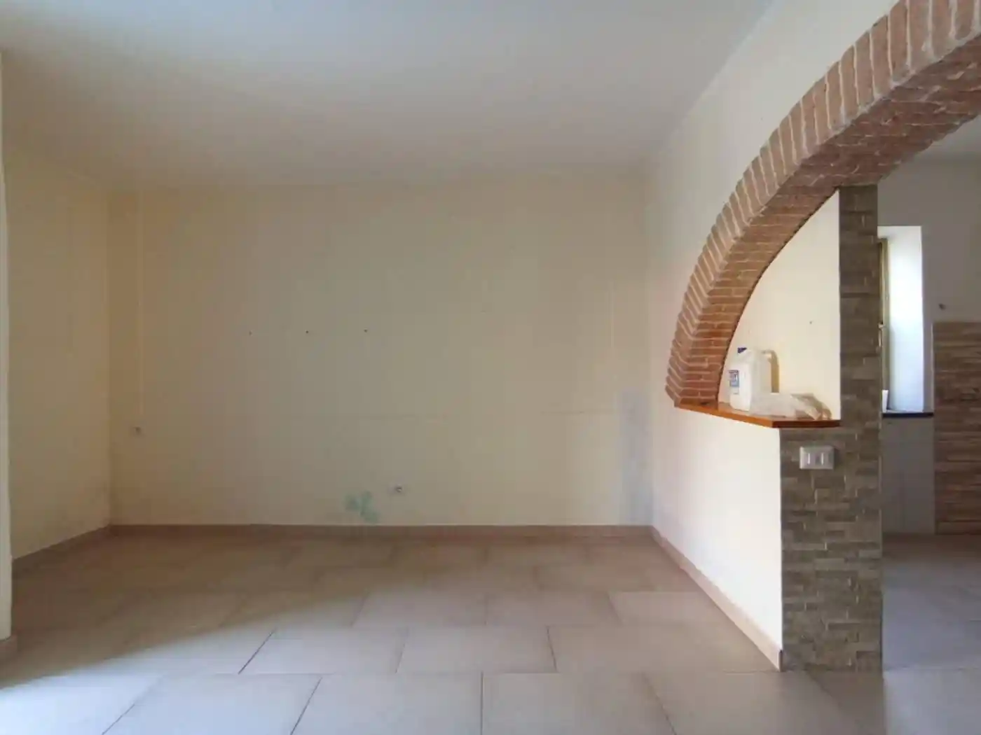 Appartamento in vendita a Cascina