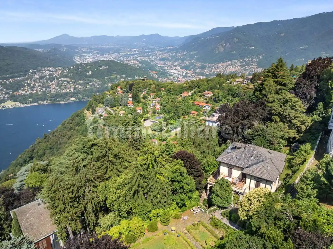 Villa in vendita a Brunate