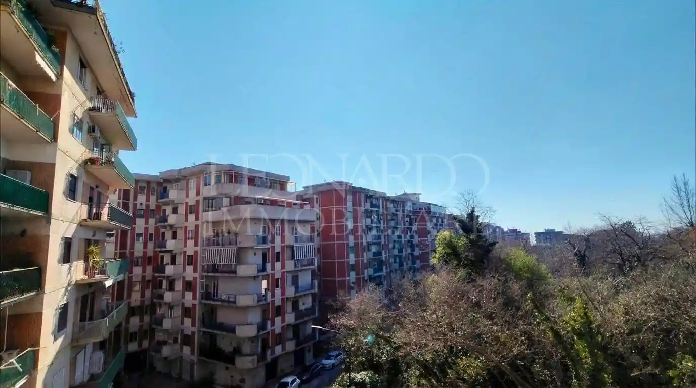 Appartamento in vendita a Napoli