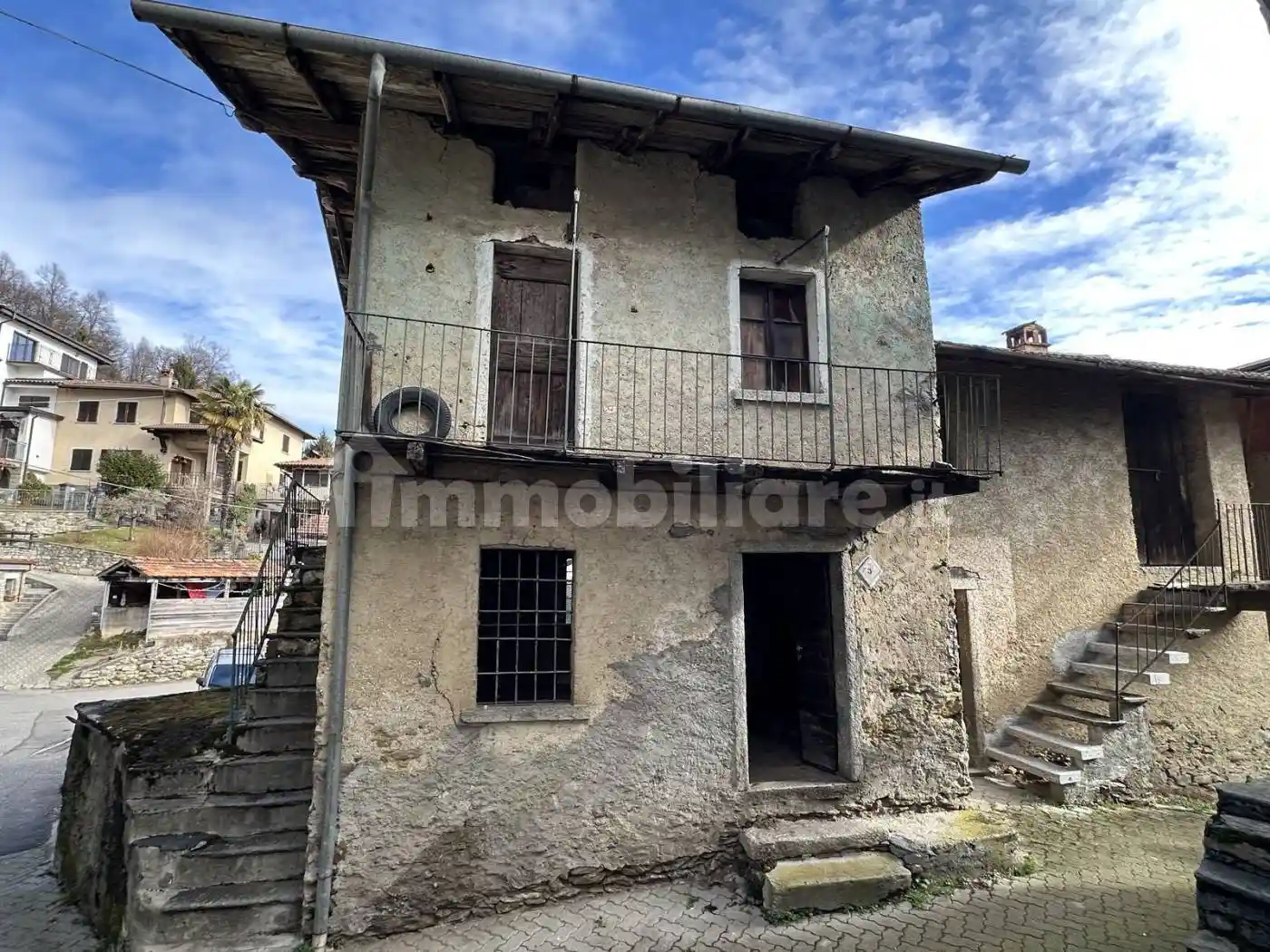 Rustico - Casale in vendita a Dongo