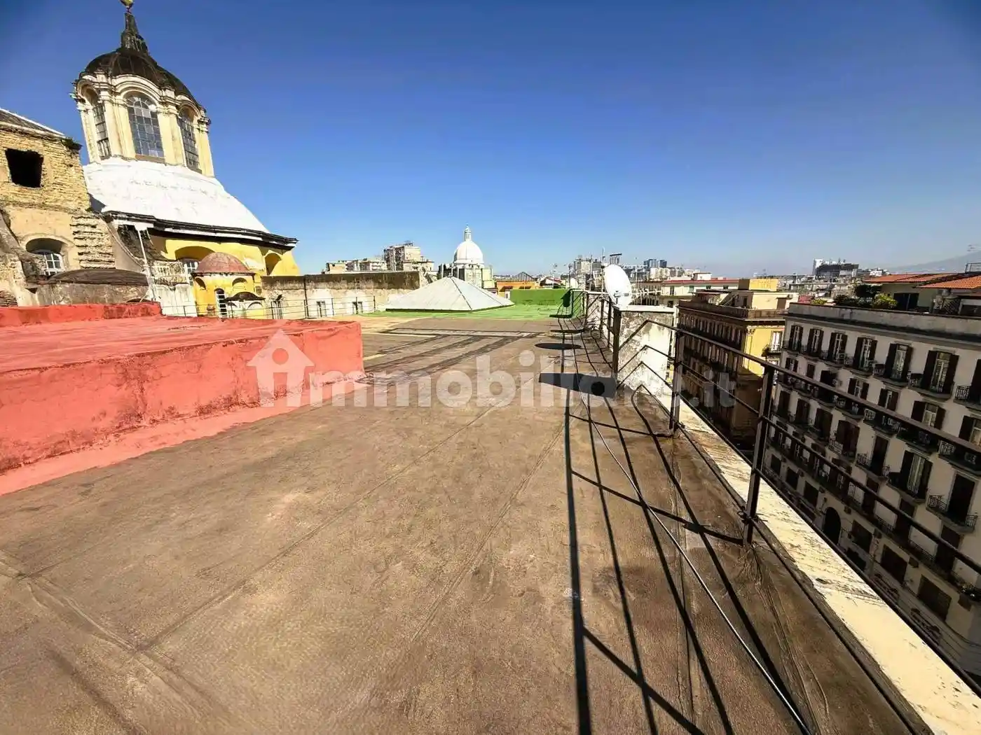 Appartamento in vendita a Napoli