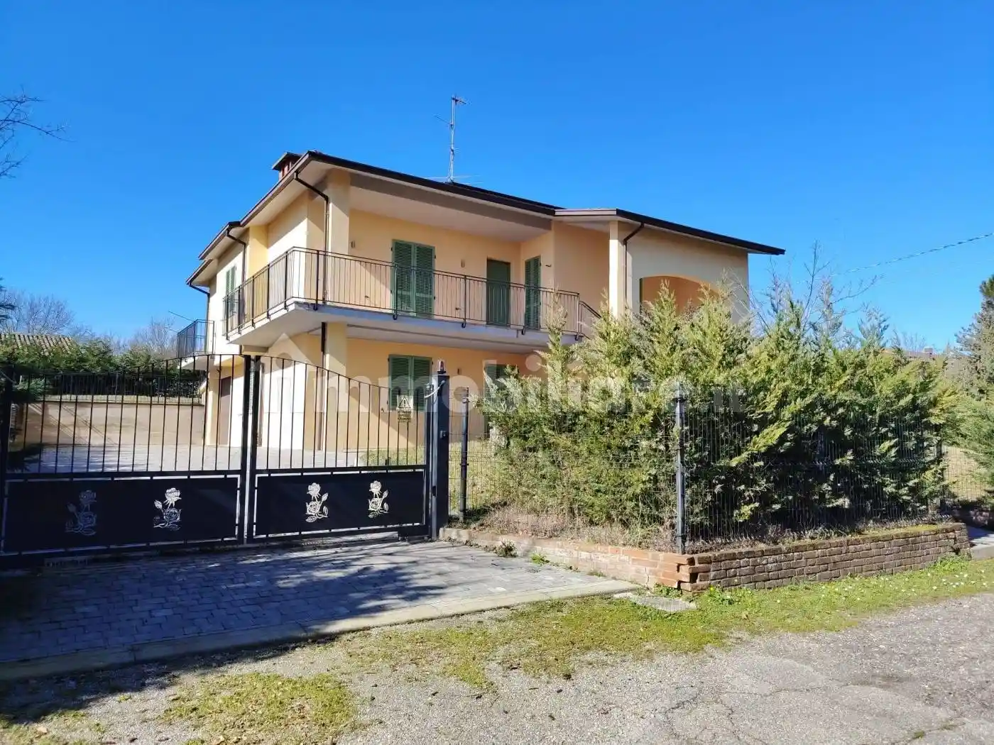 Villa in vendita a Mornico Losana