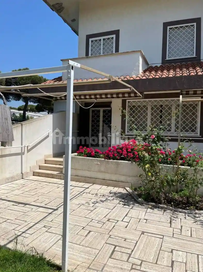 Villetta a schiera in affitto a Santa Marinella