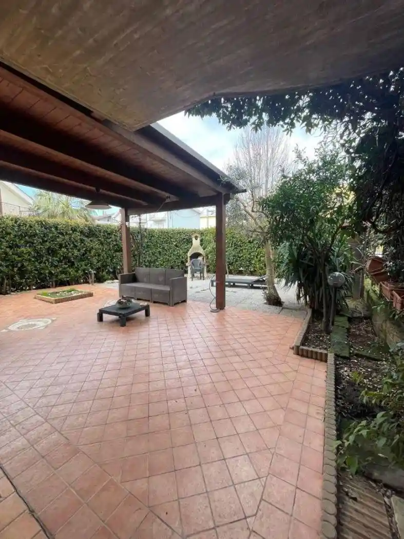 Casa indipendente in vendita a Città Sant'Angelo