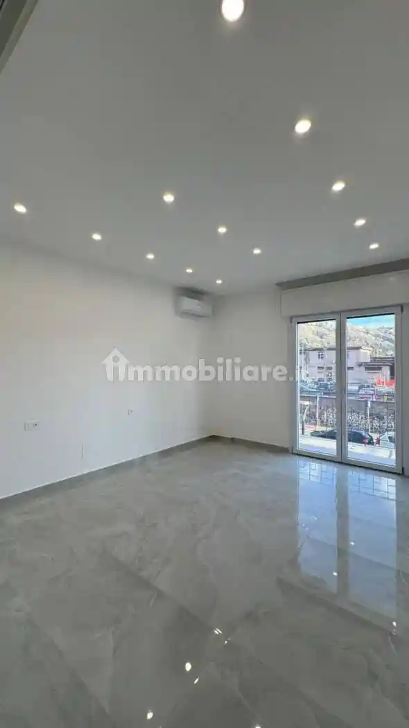 Appartamento in affitto a Napoli