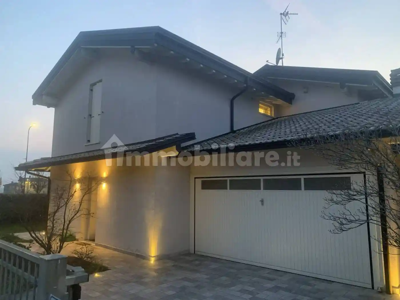 Villa in vendita a Cremona