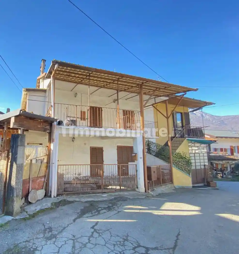 Casa indipendente in vendita a Villar Perosa