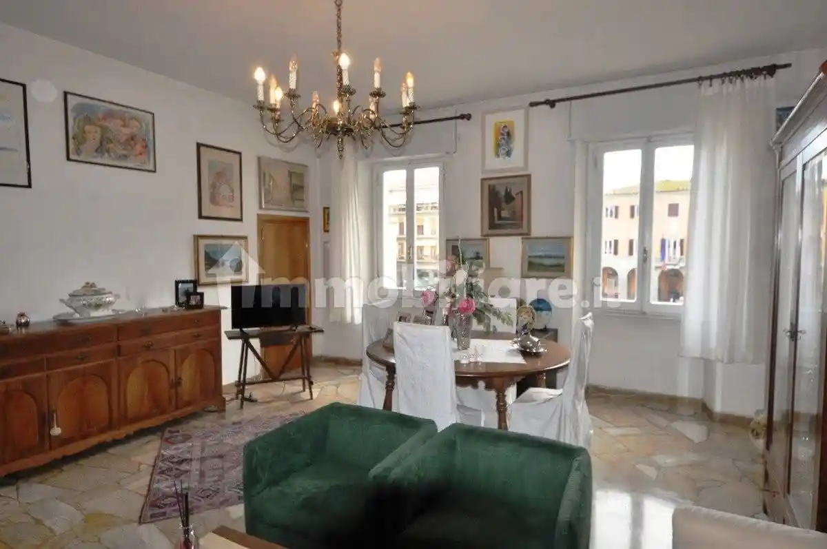 Casa indipendente in vendita a Terranuova Bracciolini