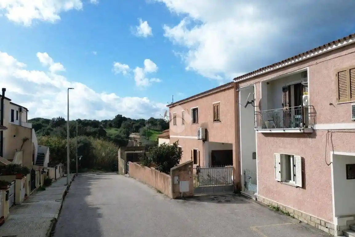 Appartamento in vendita a Arzachena