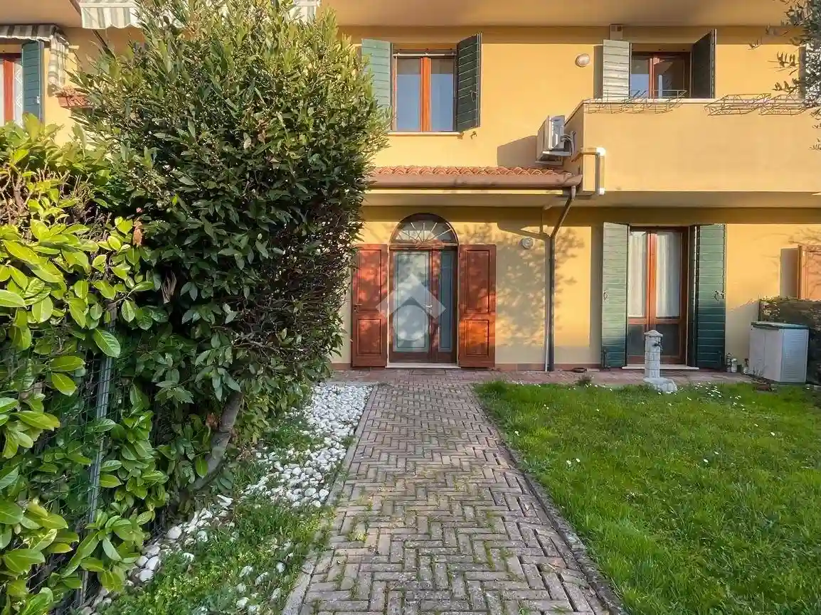 Villetta a schiera - foto 2