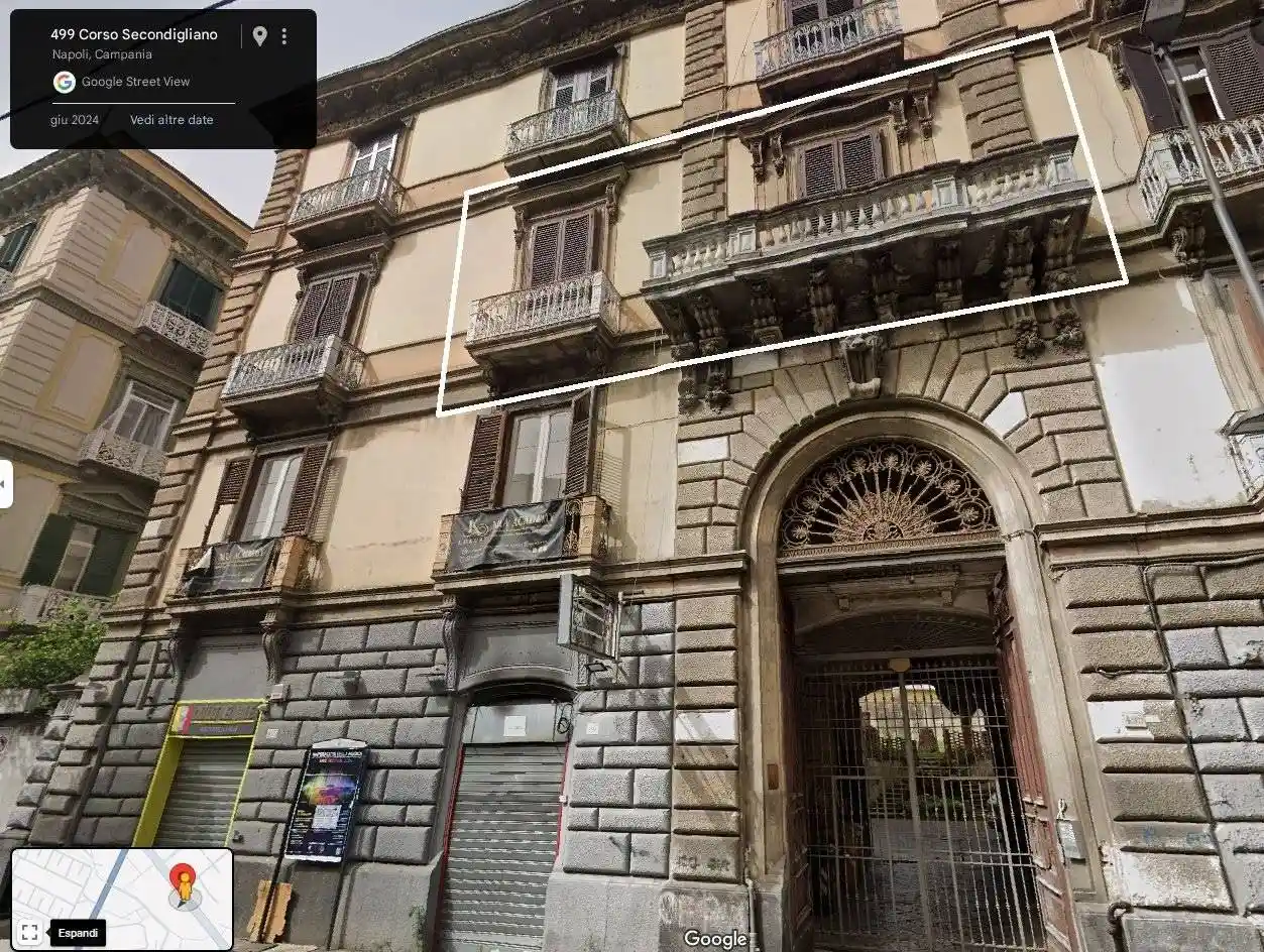 Appartamento in vendita a Napoli