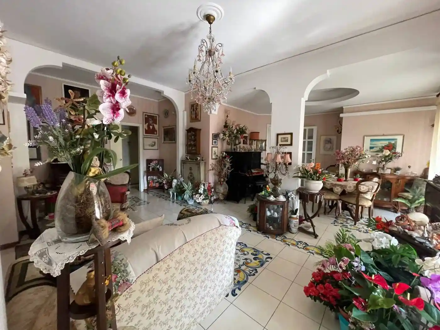 Appartamento in vendita a Napoli