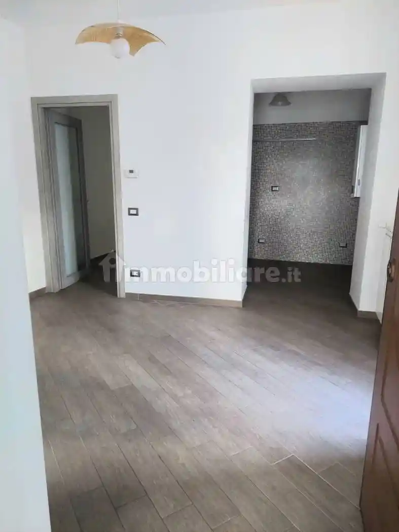 Appartamento in vendita a Giffoni Sei Casali