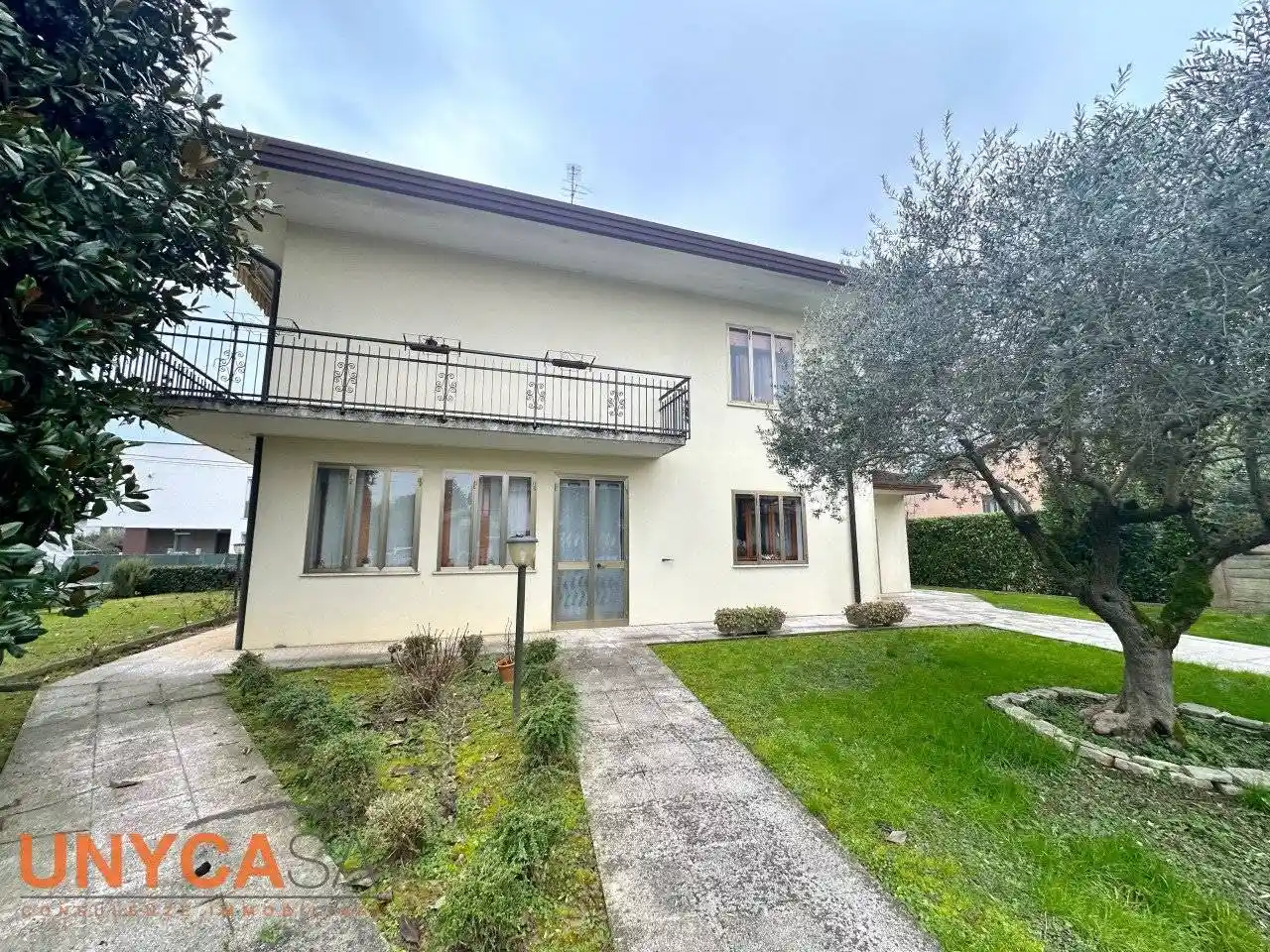 Casa indipendente in vendita a Selvazzano Dentro