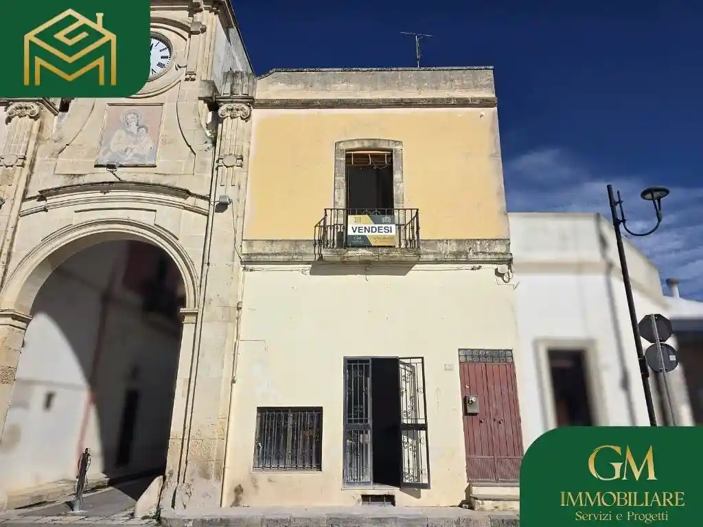 Palazzo - Edificio in vendita a Collepasso