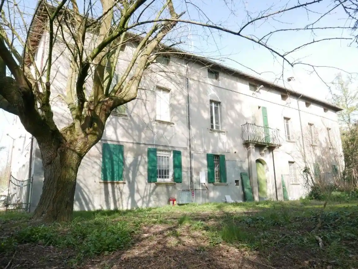Casa indipendente in vendita a Forlì