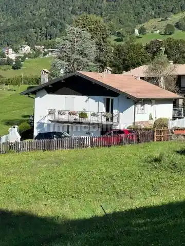 Villa in vendita a Fuipiano Valle Imagna