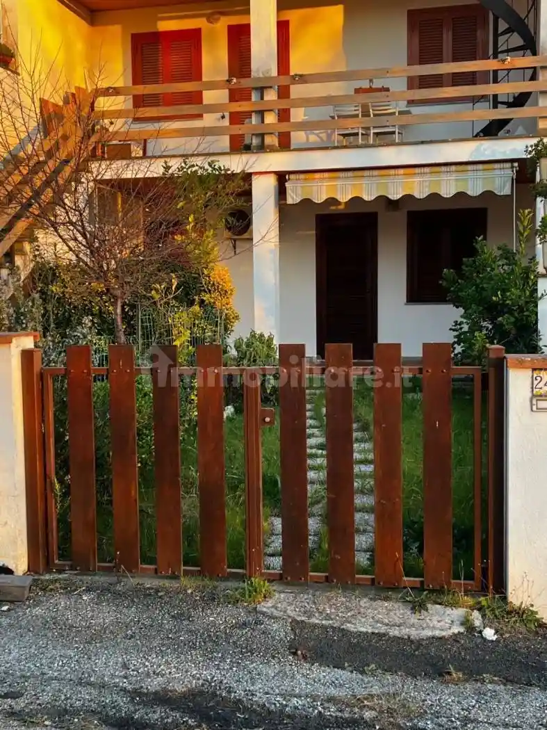 Appartamento in vendita a Montalto di Castro