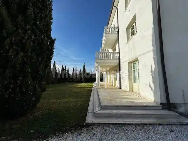 Villa in affitto a Santo Stefano di Magra