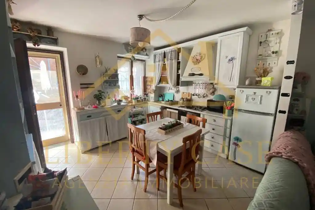 Casa indipendente in vendita a Prarolo