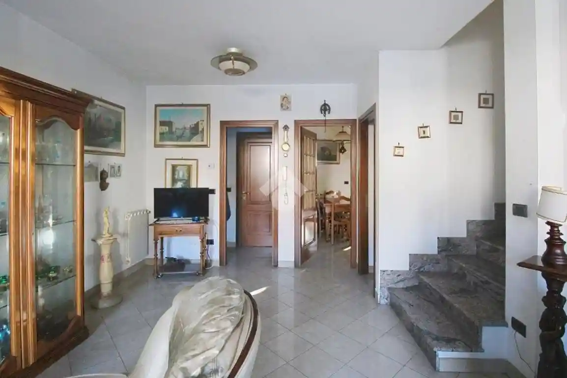 Villetta a schiera in vendita a Cascina