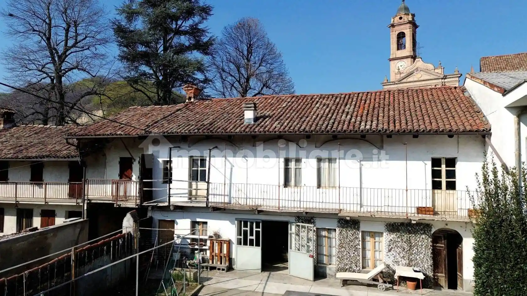 Casa indipendente in vendita a Corneliano d'Alba