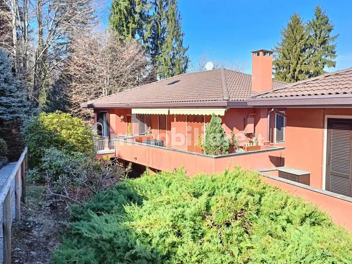 Appartamento in vendita a Stresa