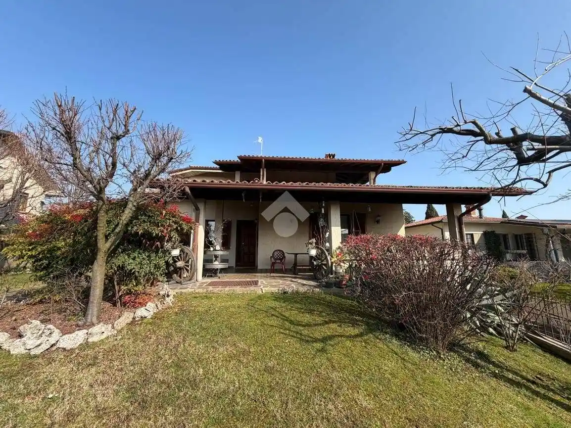 Villa in vendita a Calcinato