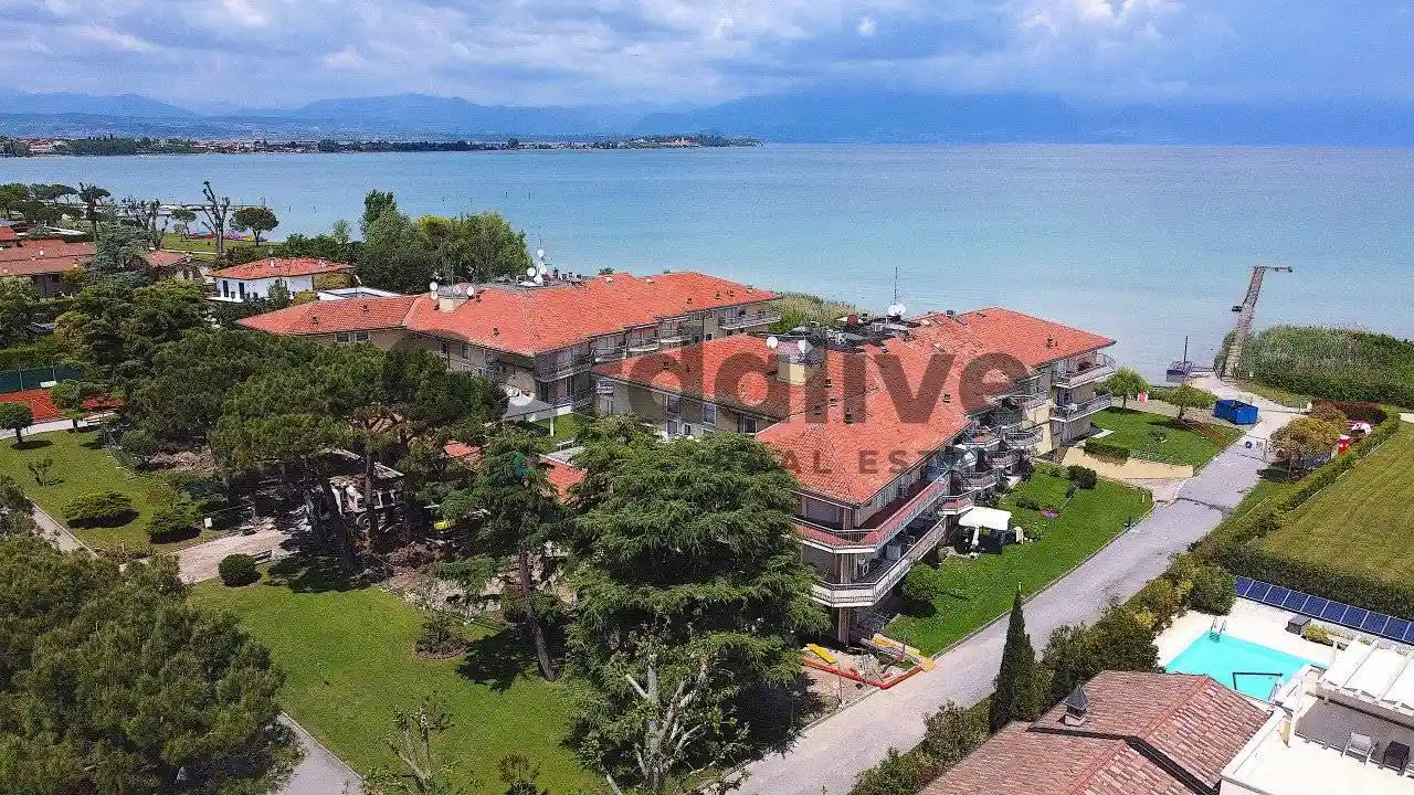 Appartamento in vendita a Sirmione
