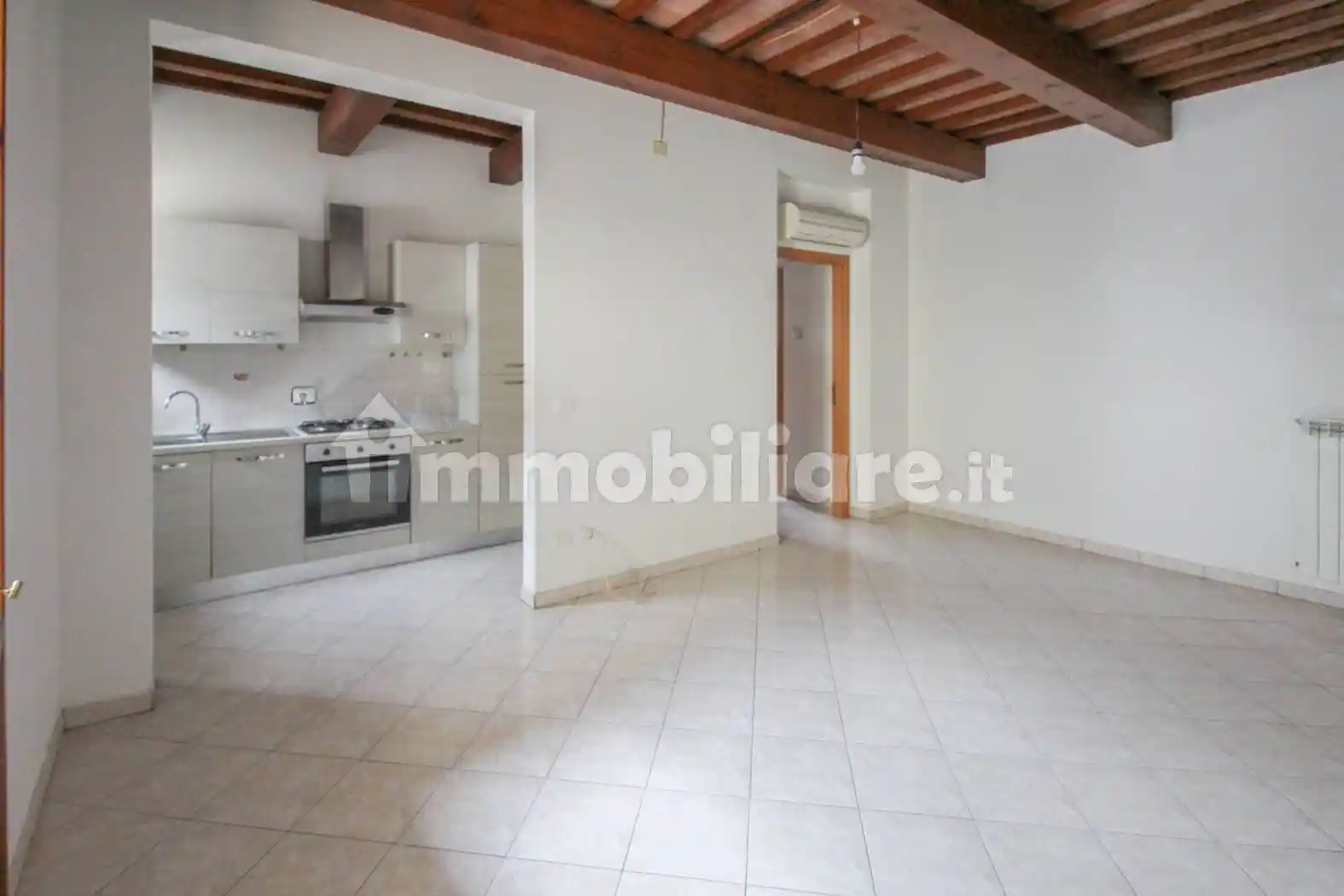 Appartamento in vendita a Cascina