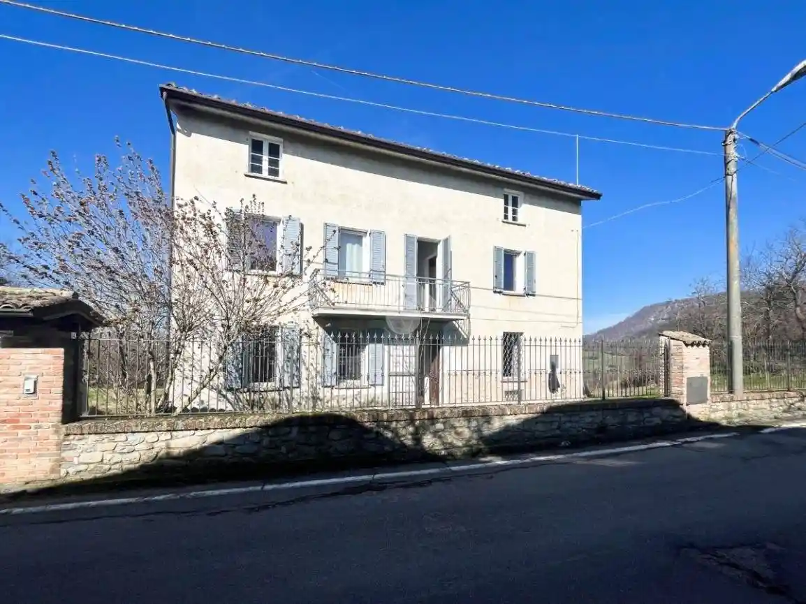 Casa indipendente in vendita a Godiasco Salice Terme