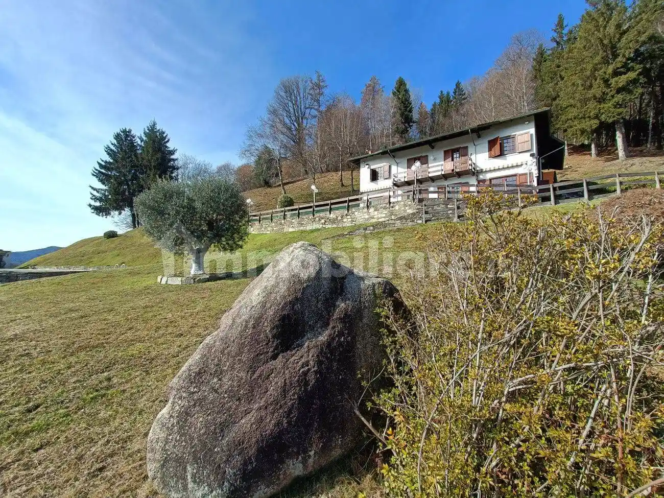Villa in vendita a Armeno