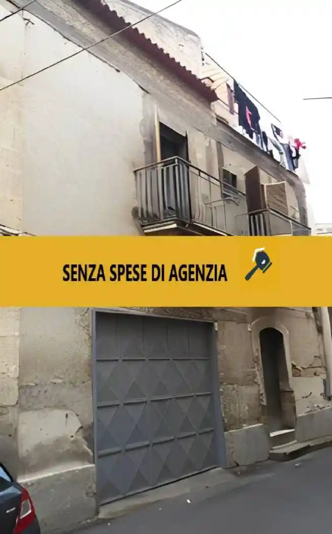 Palazzo - Stabile in vendita a Lentini
