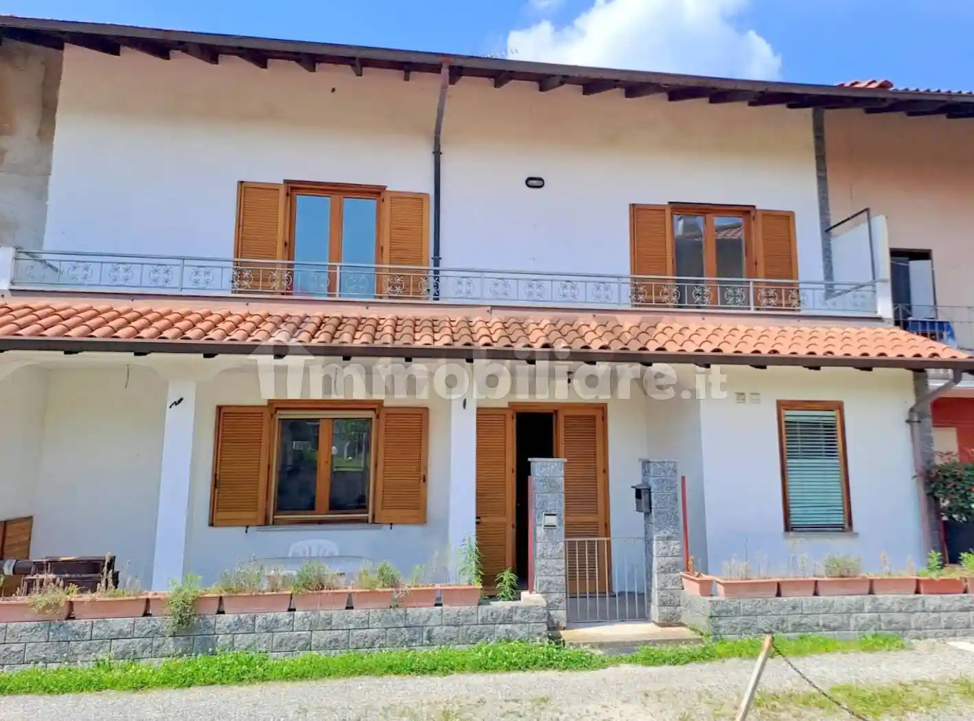 Casa indipendente in vendita a Castelletto Sopra Ticino