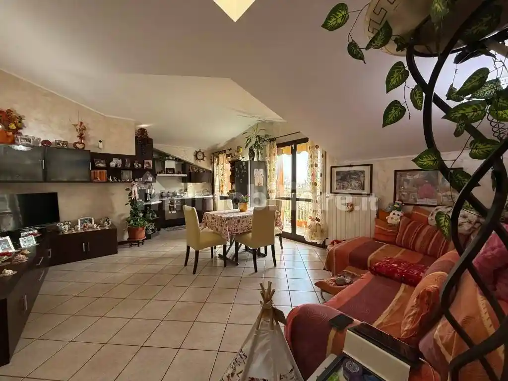 Appartamento in vendita a Zelo Buon Persico