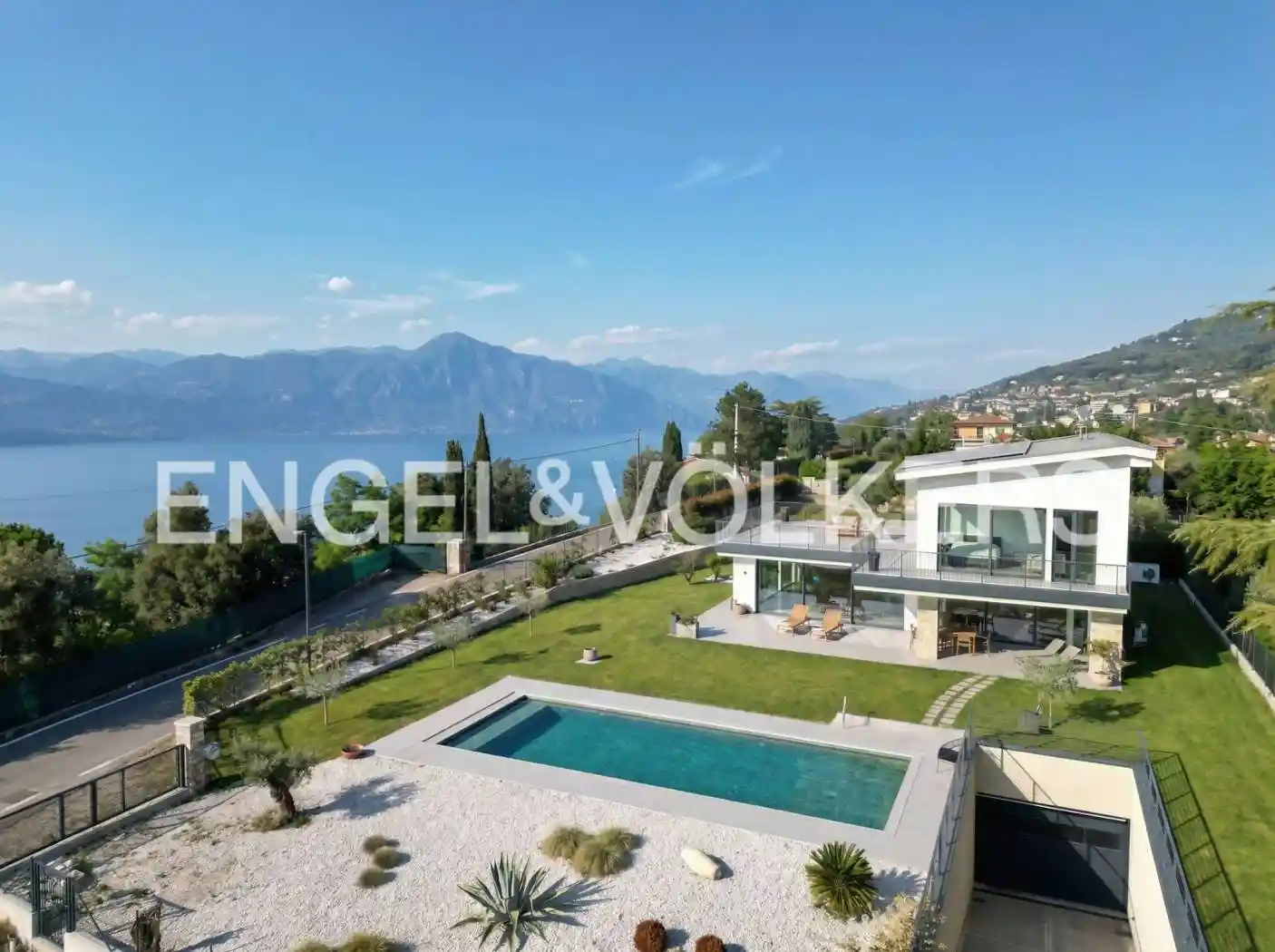 Villa in vendita a Torri del Benaco