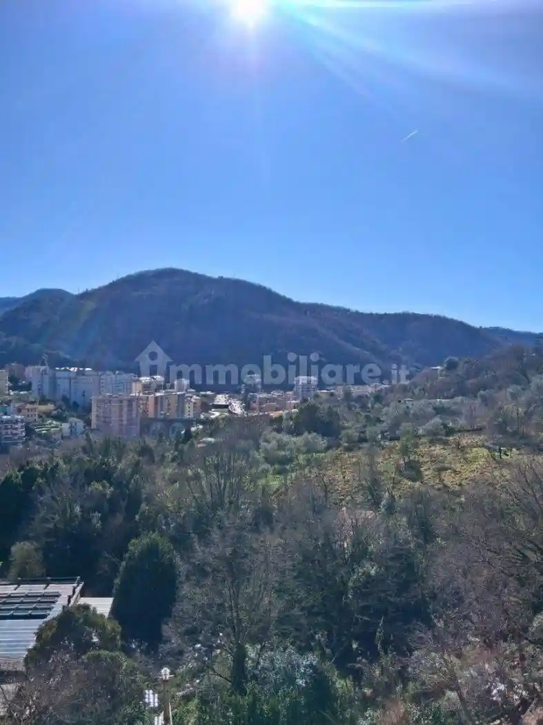 Appartamento in vendita a Genova
