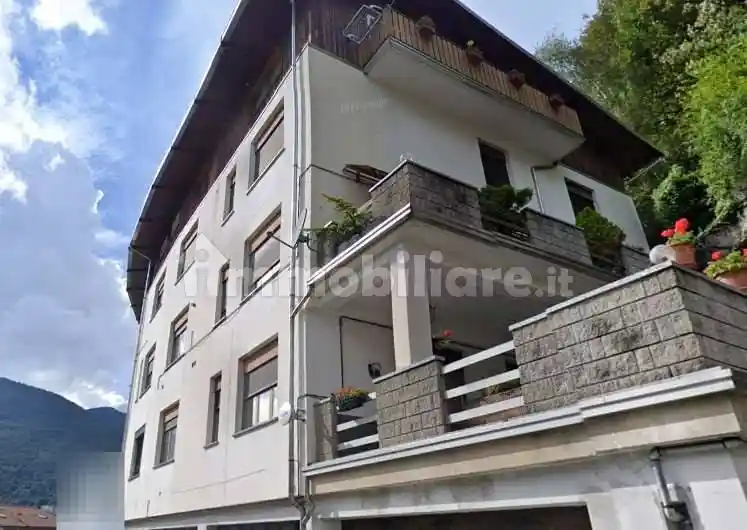 Appartamento in vendita a Premana