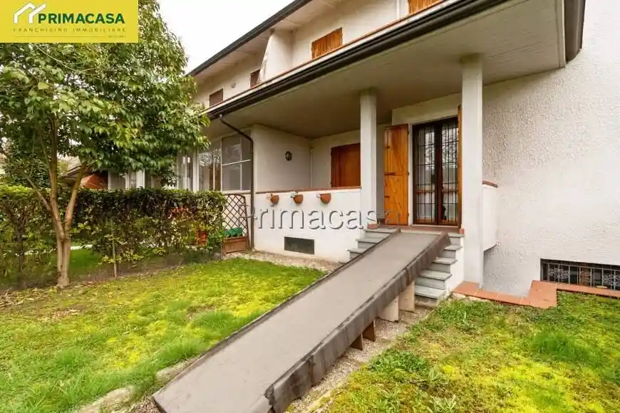 Villa in vendita a Rubiera