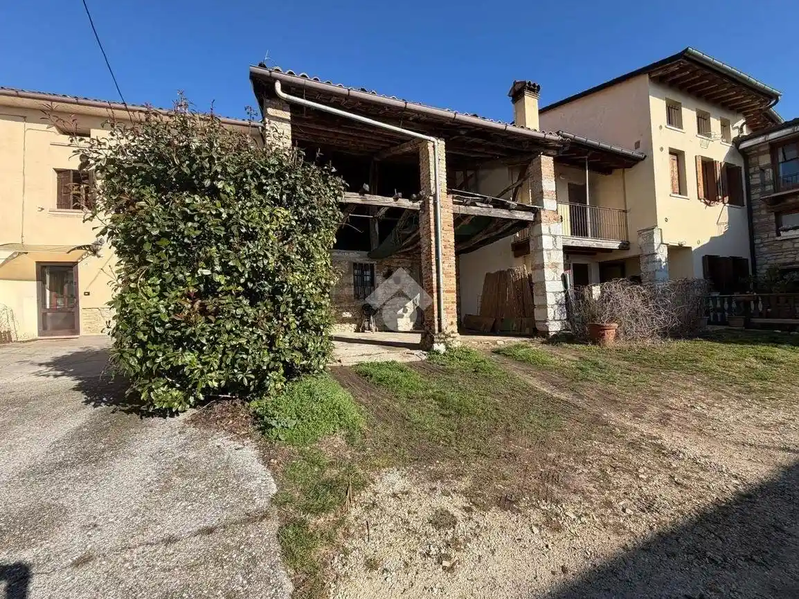 Rustico - Casale in vendita a Borso del Grappa